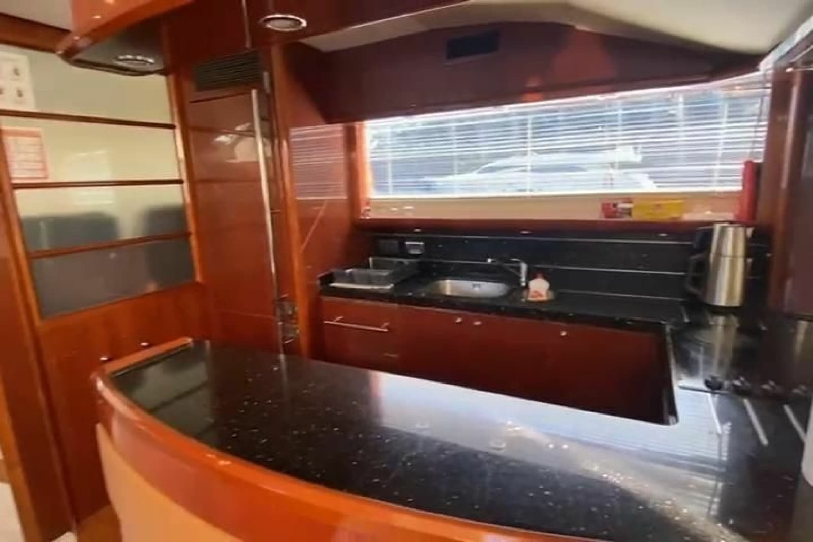 2007 Princess 21M - Photo 52