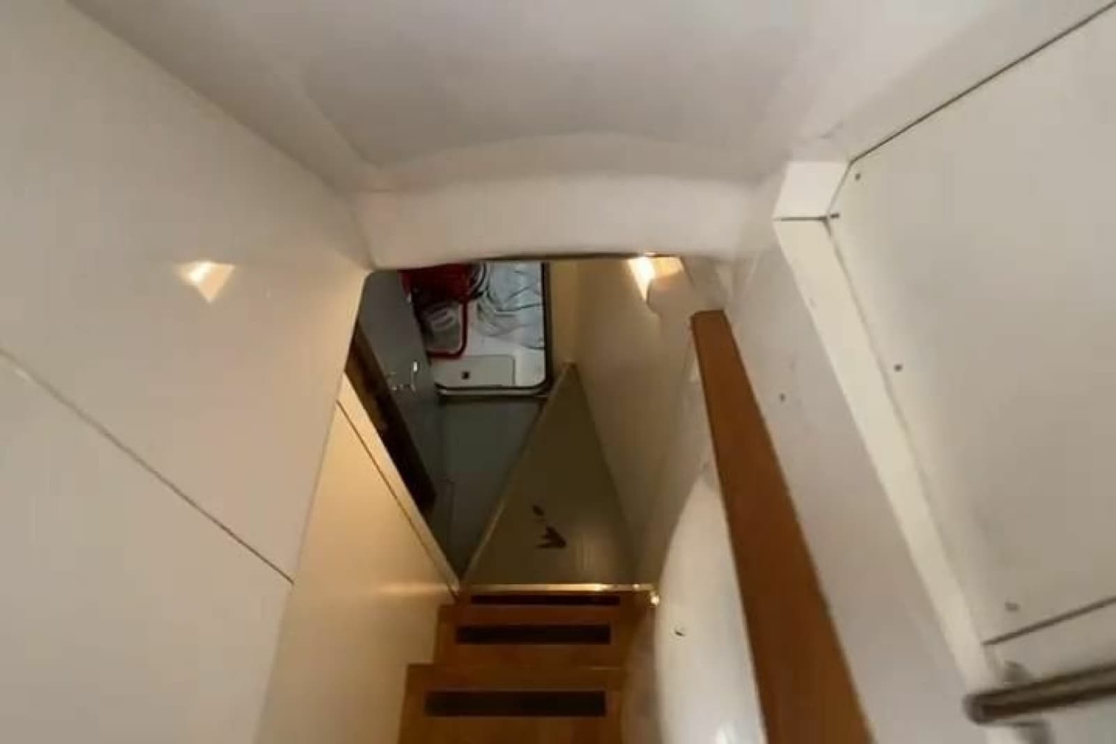 2007 Princess 21M - Photo 33