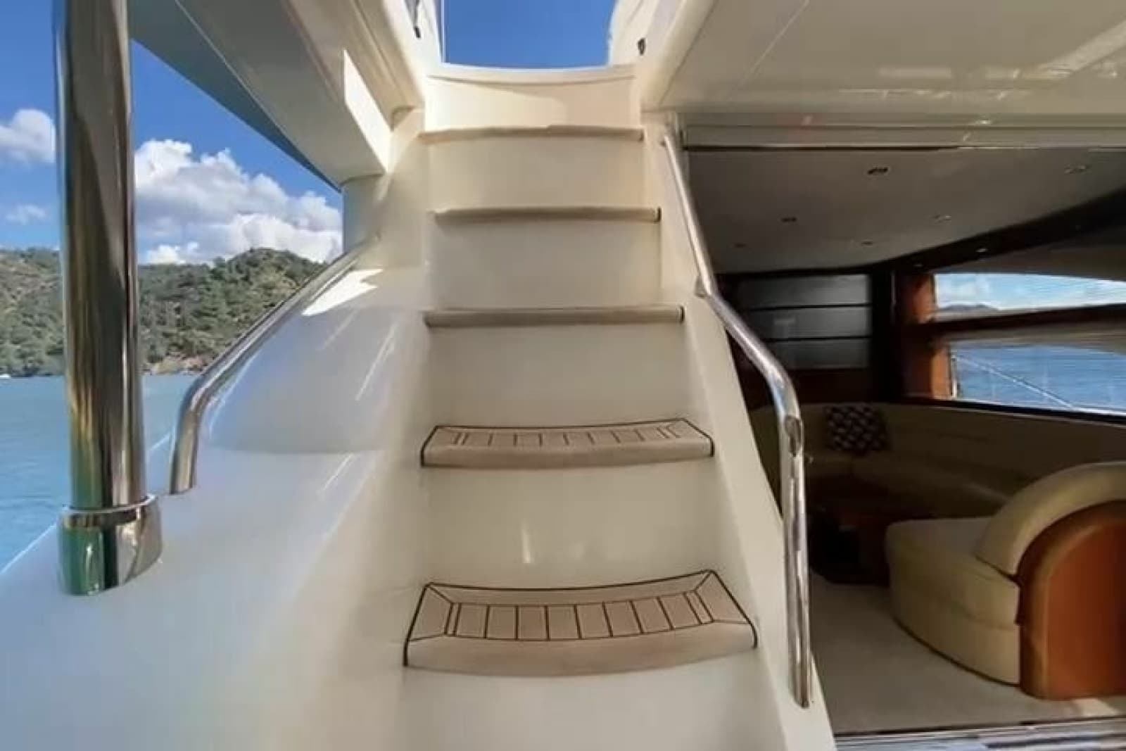 2007 Princess 21M - Photo 23