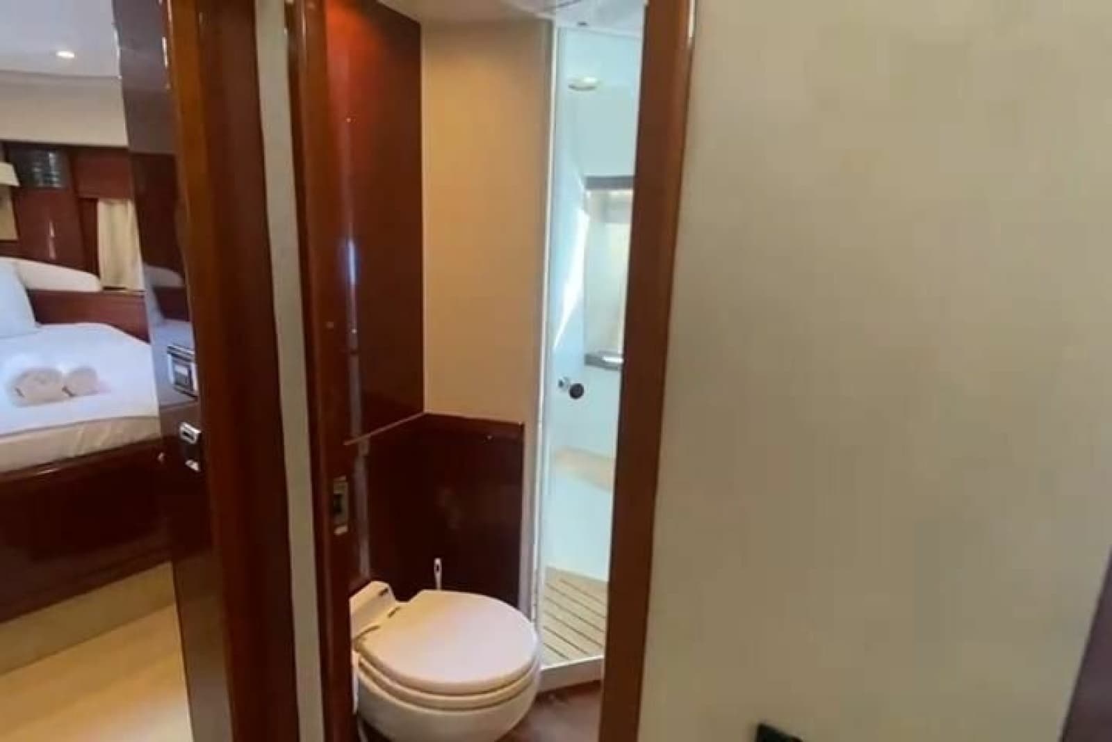 2007 Princess 21M - Photo 58