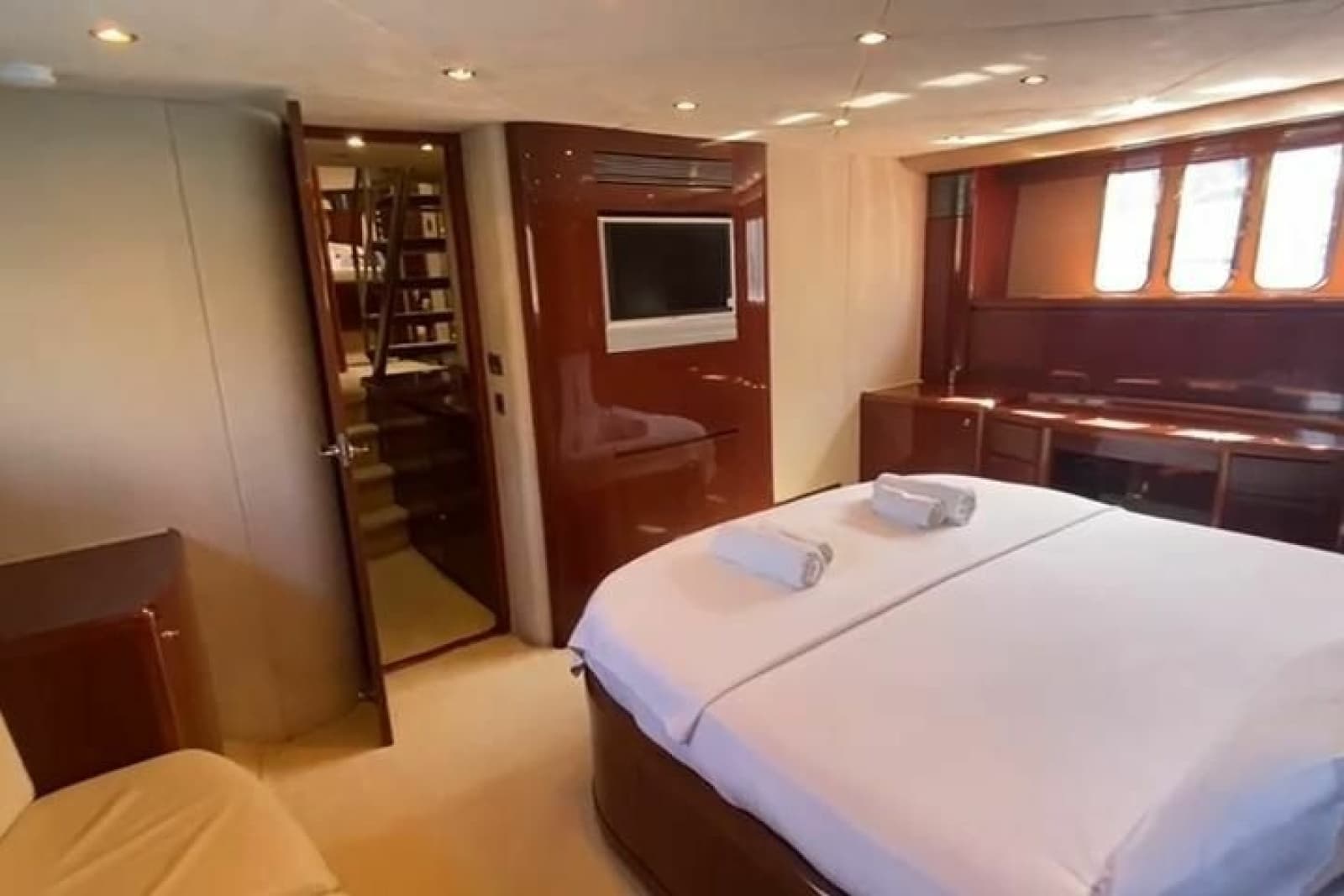 2007 Princess 21M - Photo 80