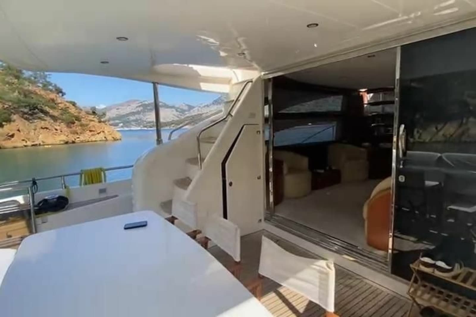 2007 Princess 21M - Photo 11