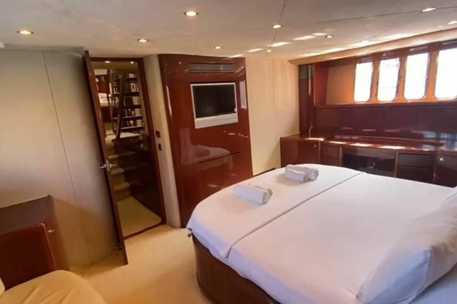 2007 Princess 21M - Photo 79