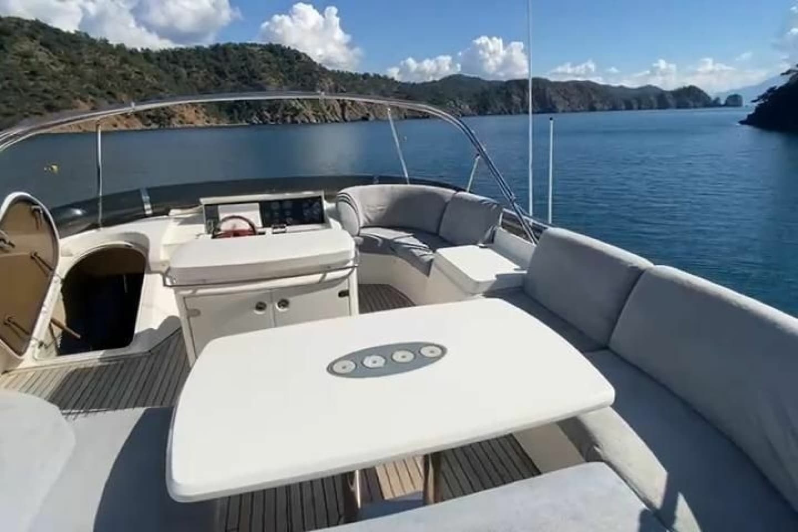 2007 Princess 21M - Photo 30