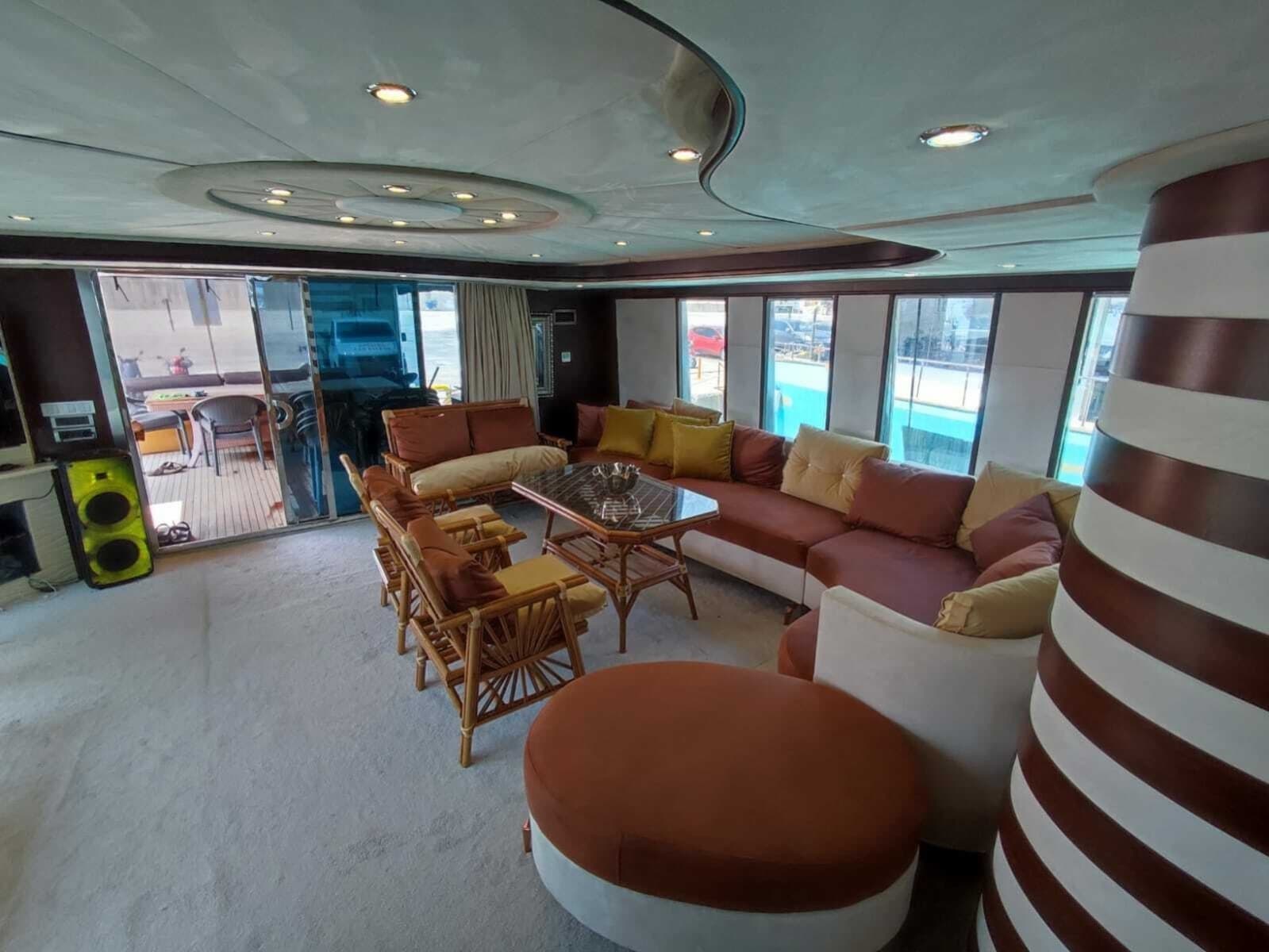 2007 Custom 85 Motor Yacht - Photo 10
