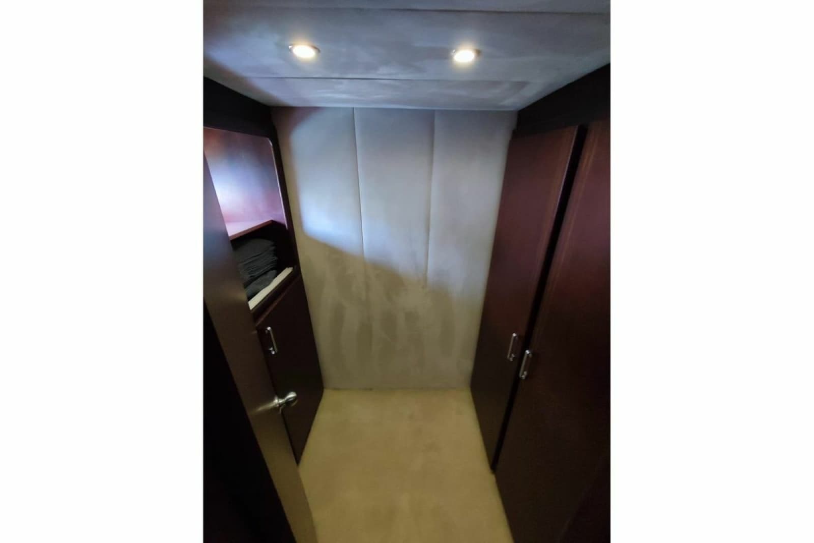 2007 Custom 85 Motor Yacht - Photo 15