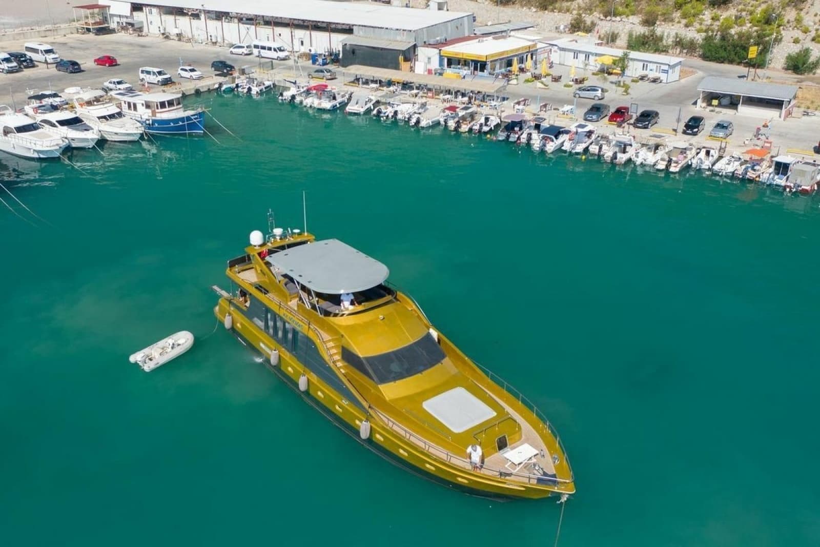 2007 Custom 85 Motor Yacht - Photo 18
