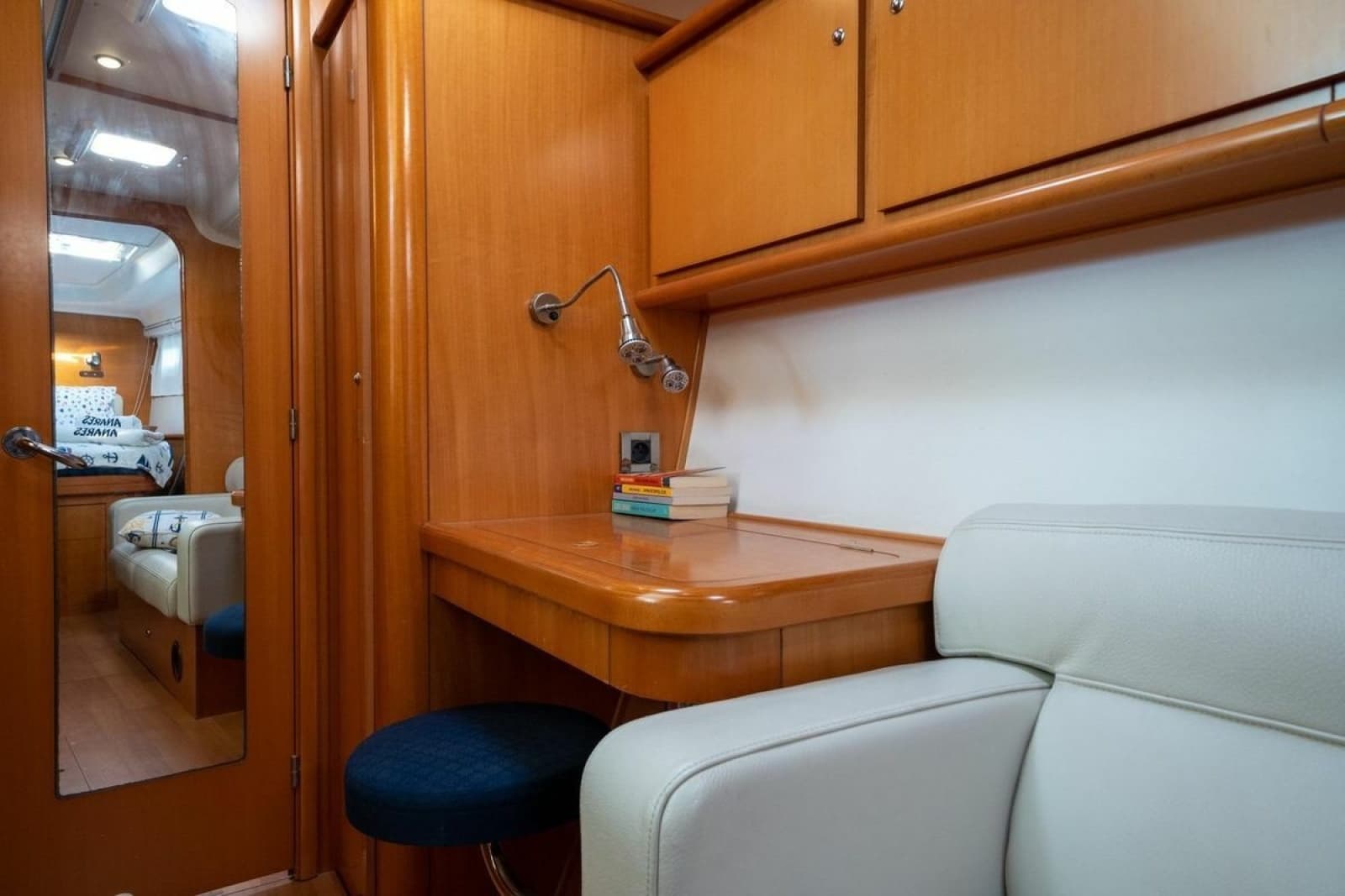 2005 Lagoon 440 - Photo 39