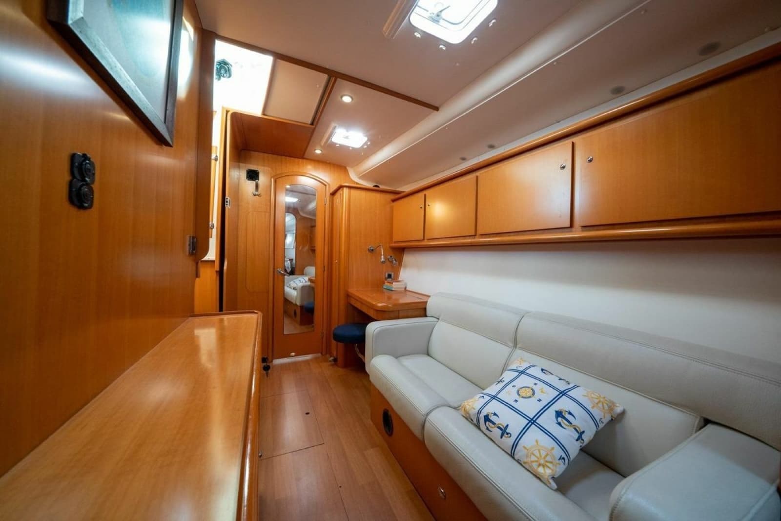 2005 Lagoon 440 - Photo 37