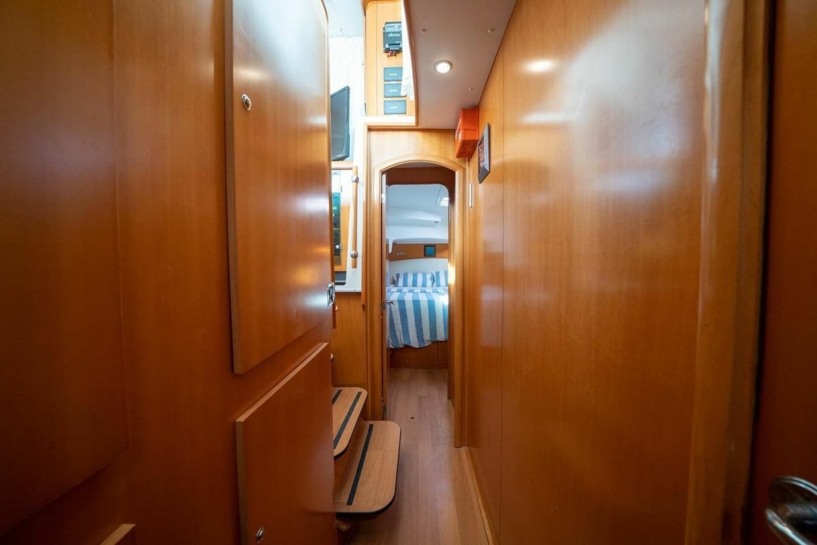 2005 Lagoon 440 - Photo 30