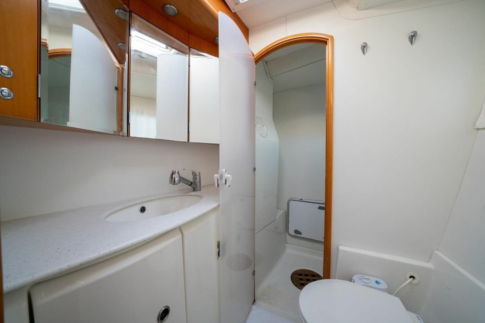 2005 Lagoon 440 - Photo 43