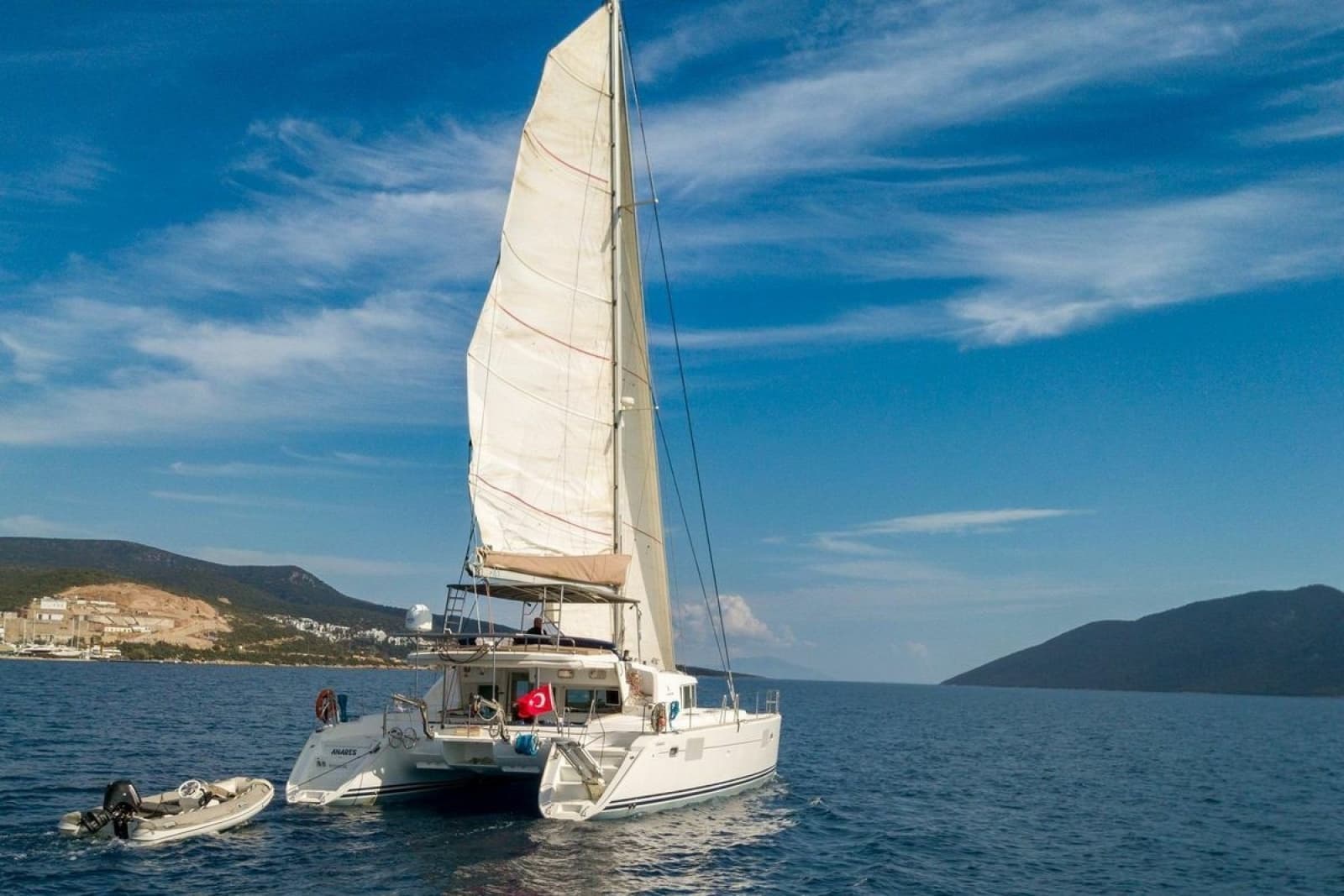 2005 Lagoon 440 - Photo 2