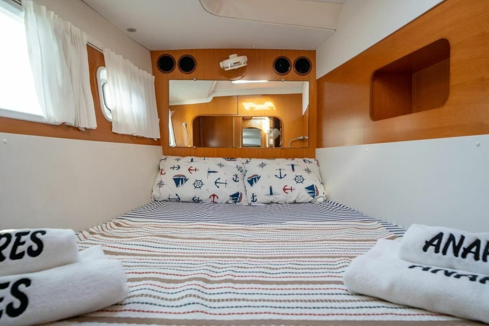 2005 Lagoon 440 - Photo 27