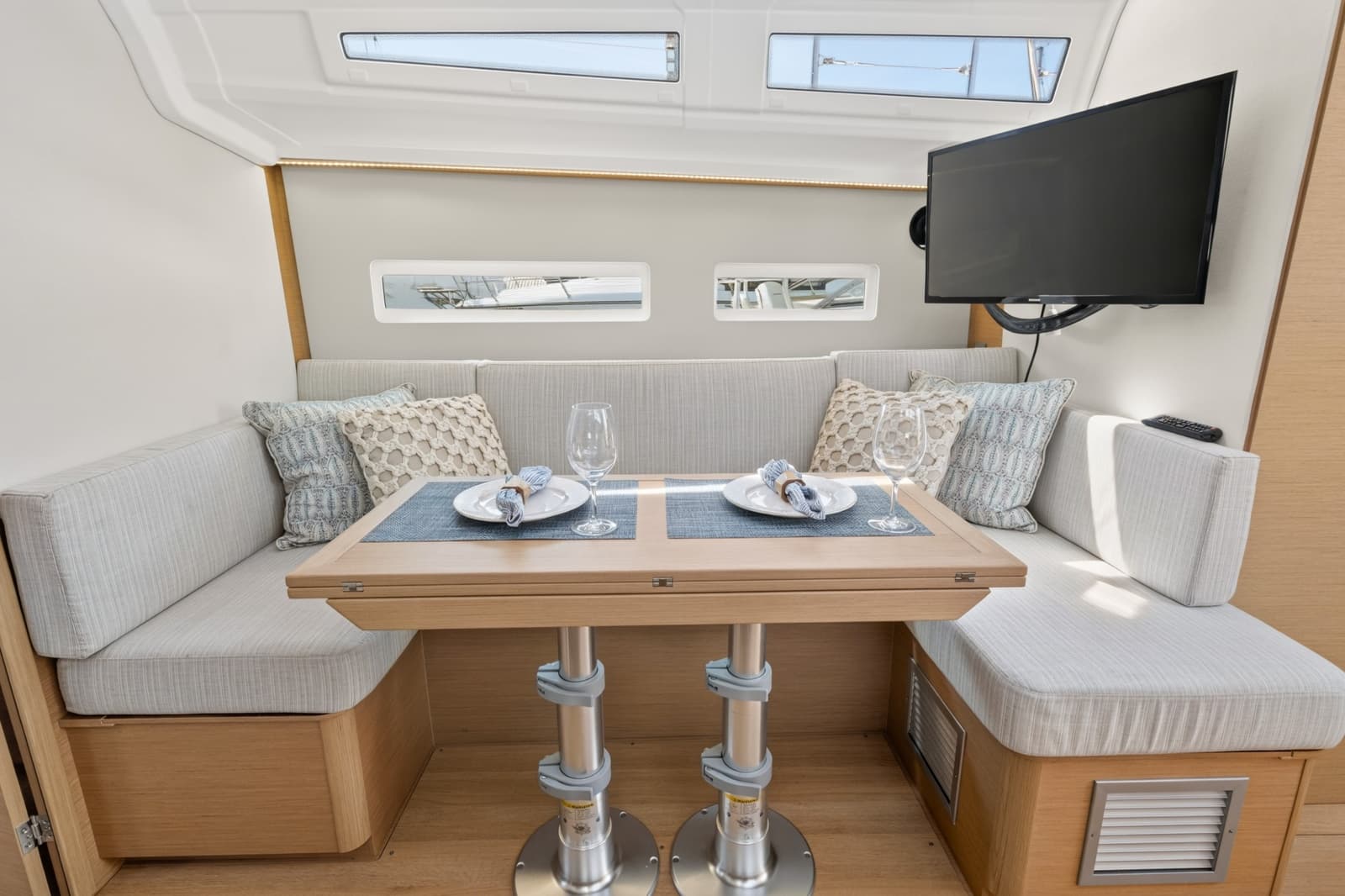 2021 Jeanneau SO 410 - Photo 4