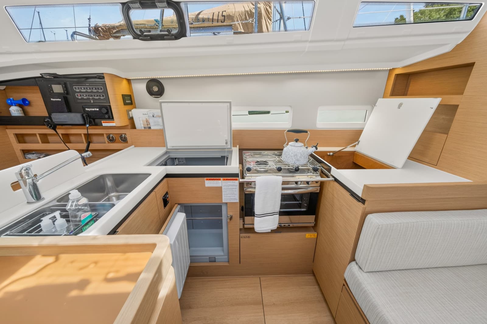 2021 Jeanneau SO 410 - Photo 9