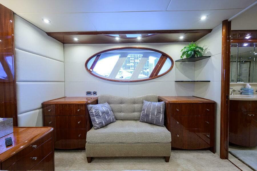 2007 Lazzara Yachts 80 Enclosed - Photo 17