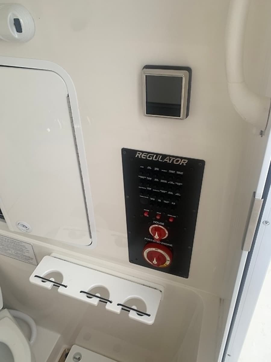 2020 Regulator 31 FS - Photo 14