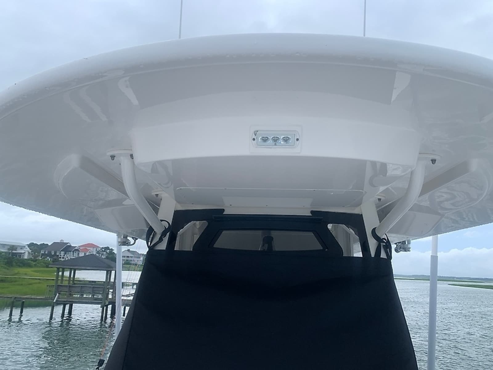 2020 Regulator 31 FS - Photo 23