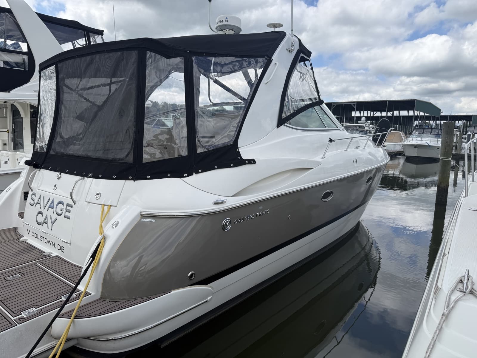 2006 Cruisers Yachts 370 Express - Photo 5