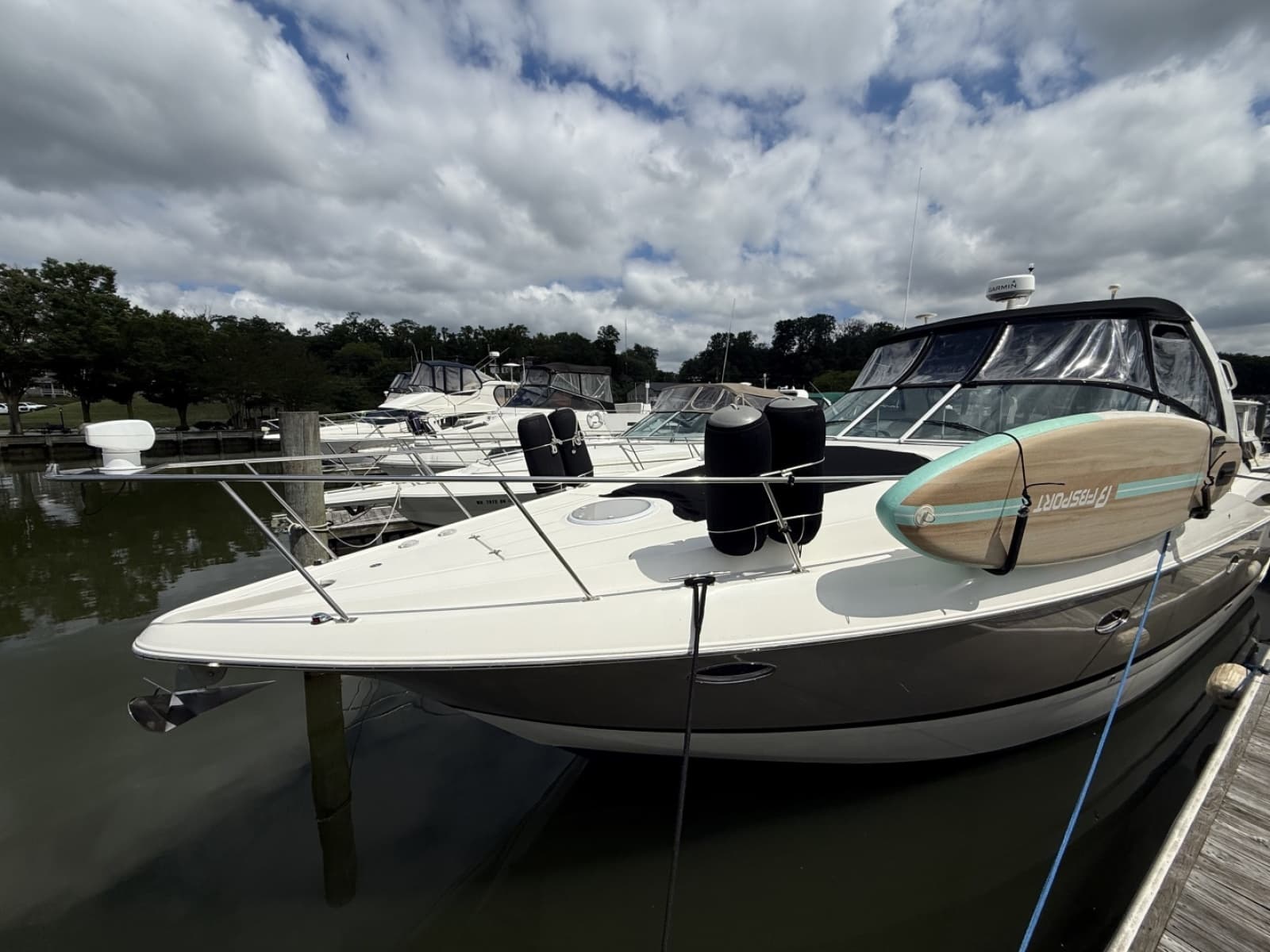 2006 Cruisers Yachts 370 Express - Photo 2