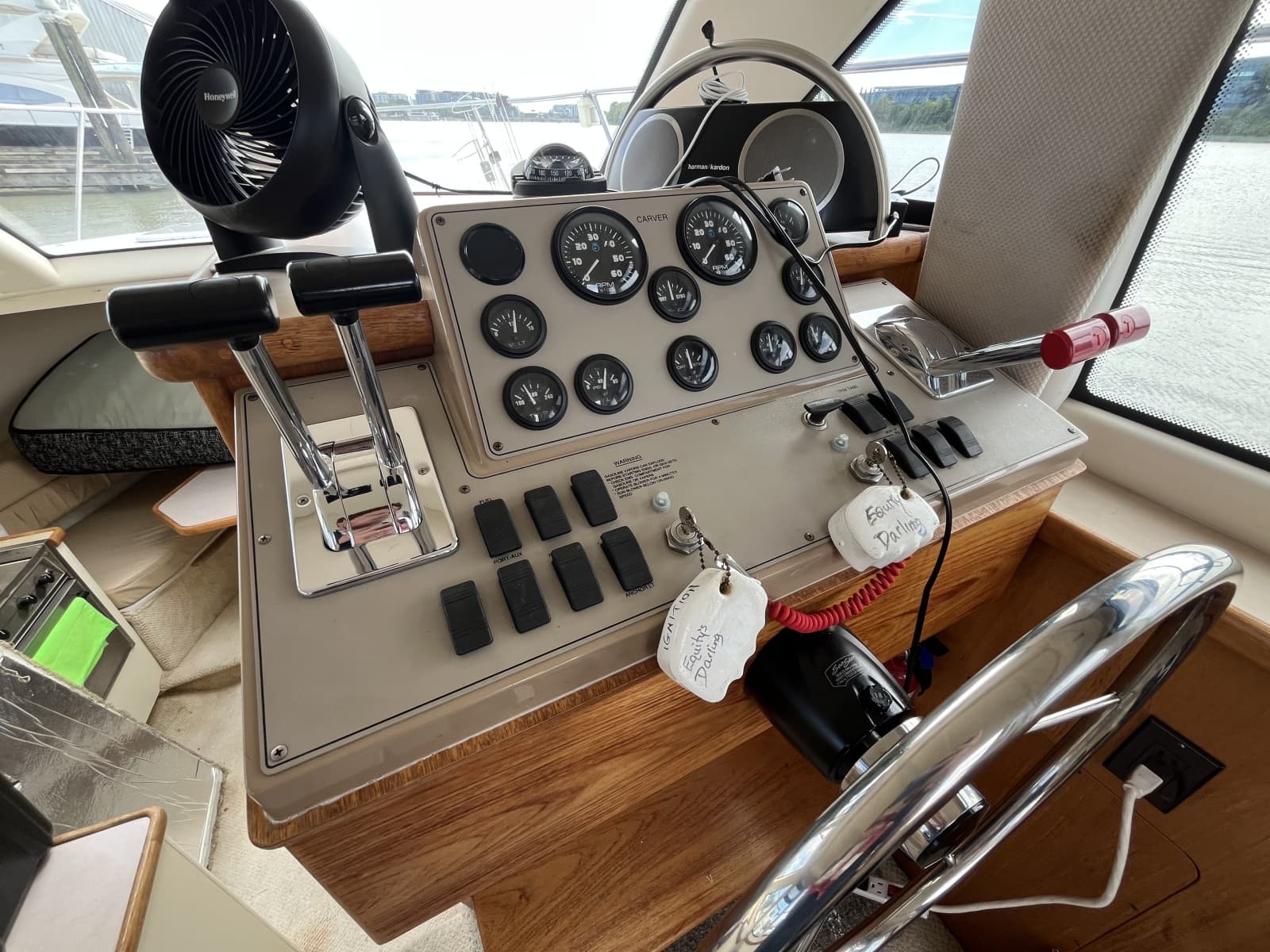 2000 Carver 326 - Photo 7