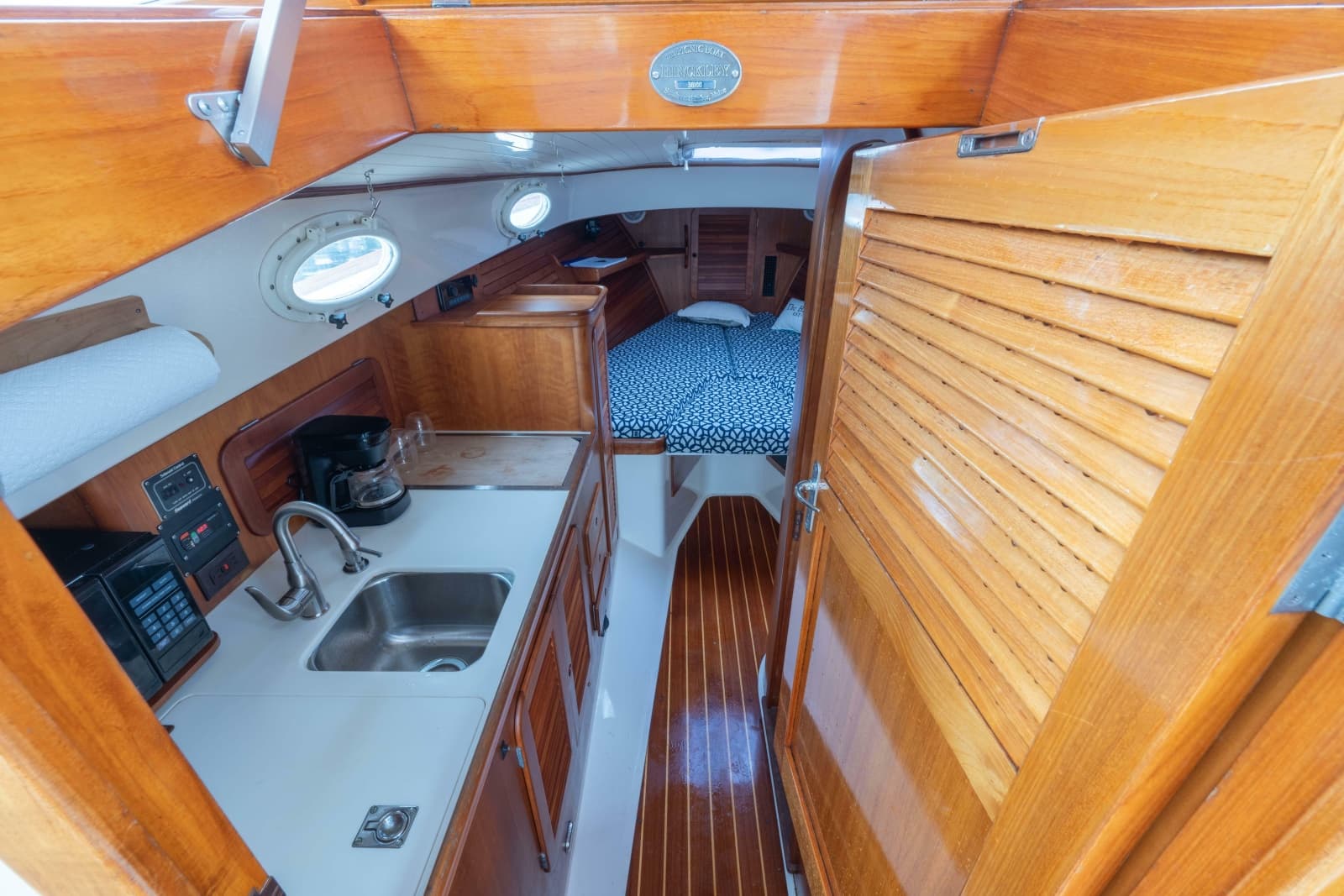 2000 Hinckley Picnic Boat 36 Classic - Photo 24