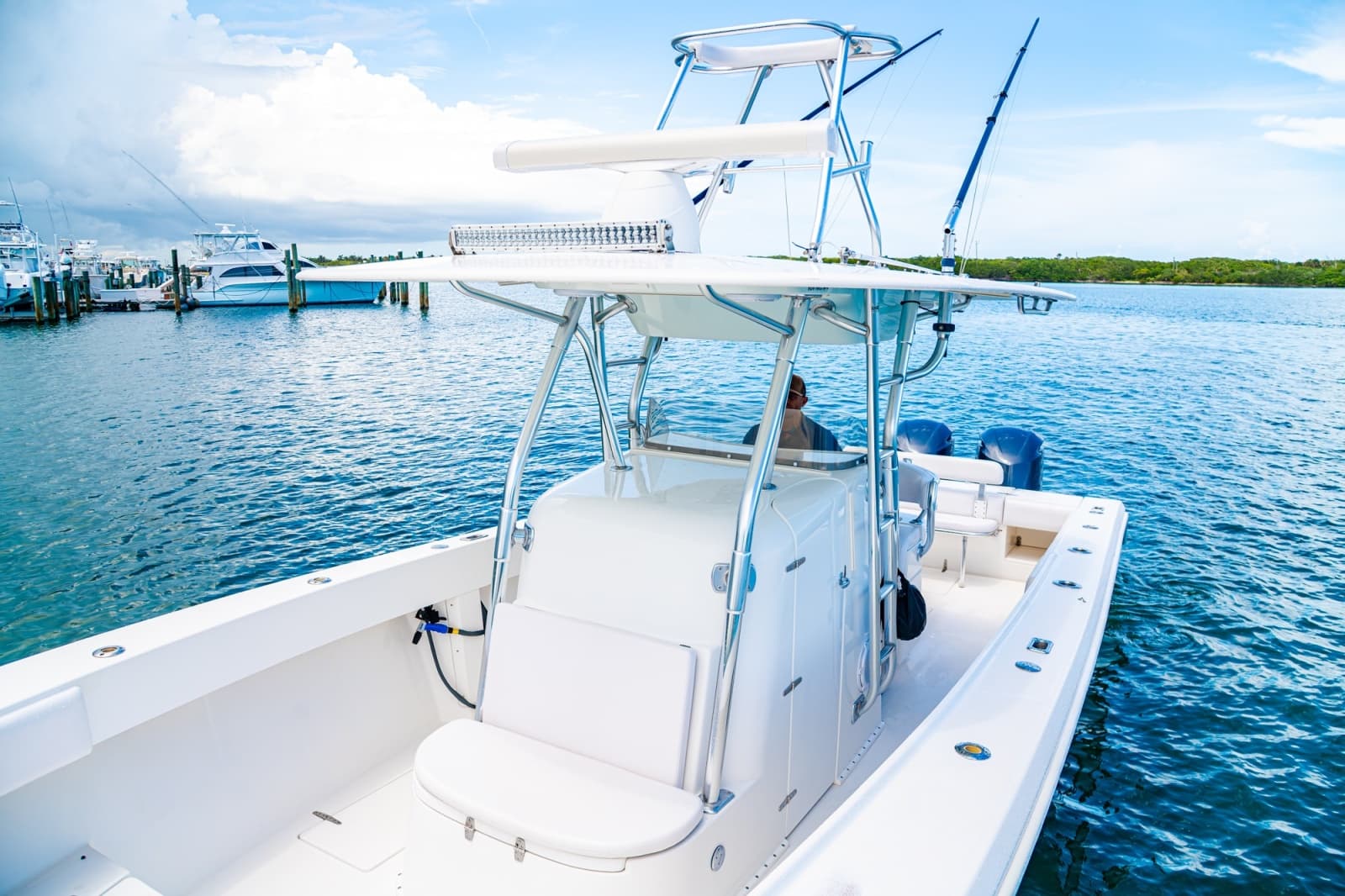 2004 Venture 34 - Photo 18