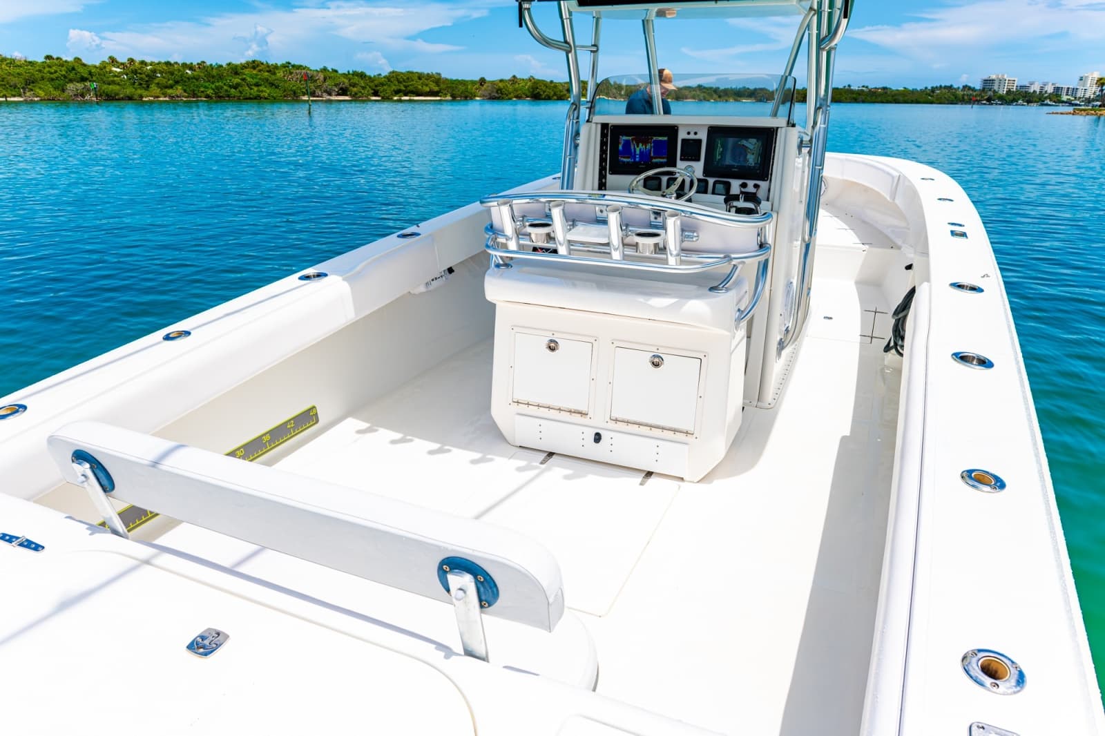 2004 Venture 34 - Photo 33