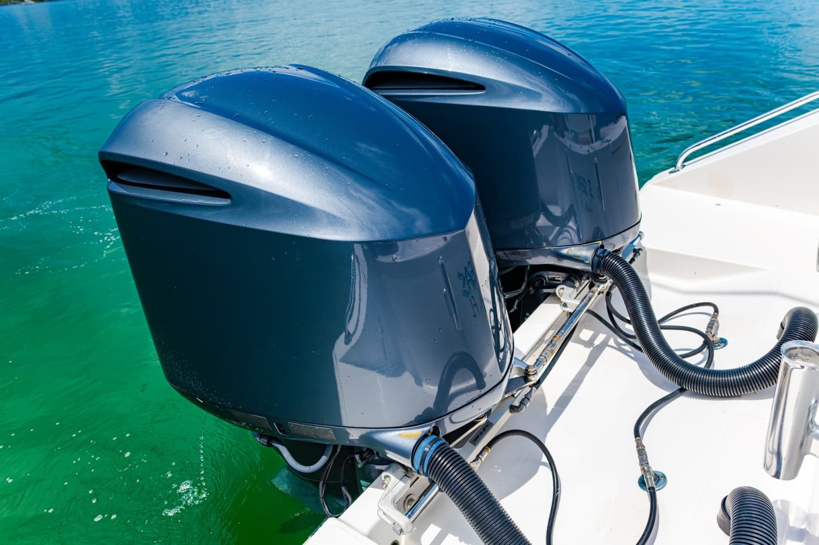 2004 Venture 34 - Photo 36