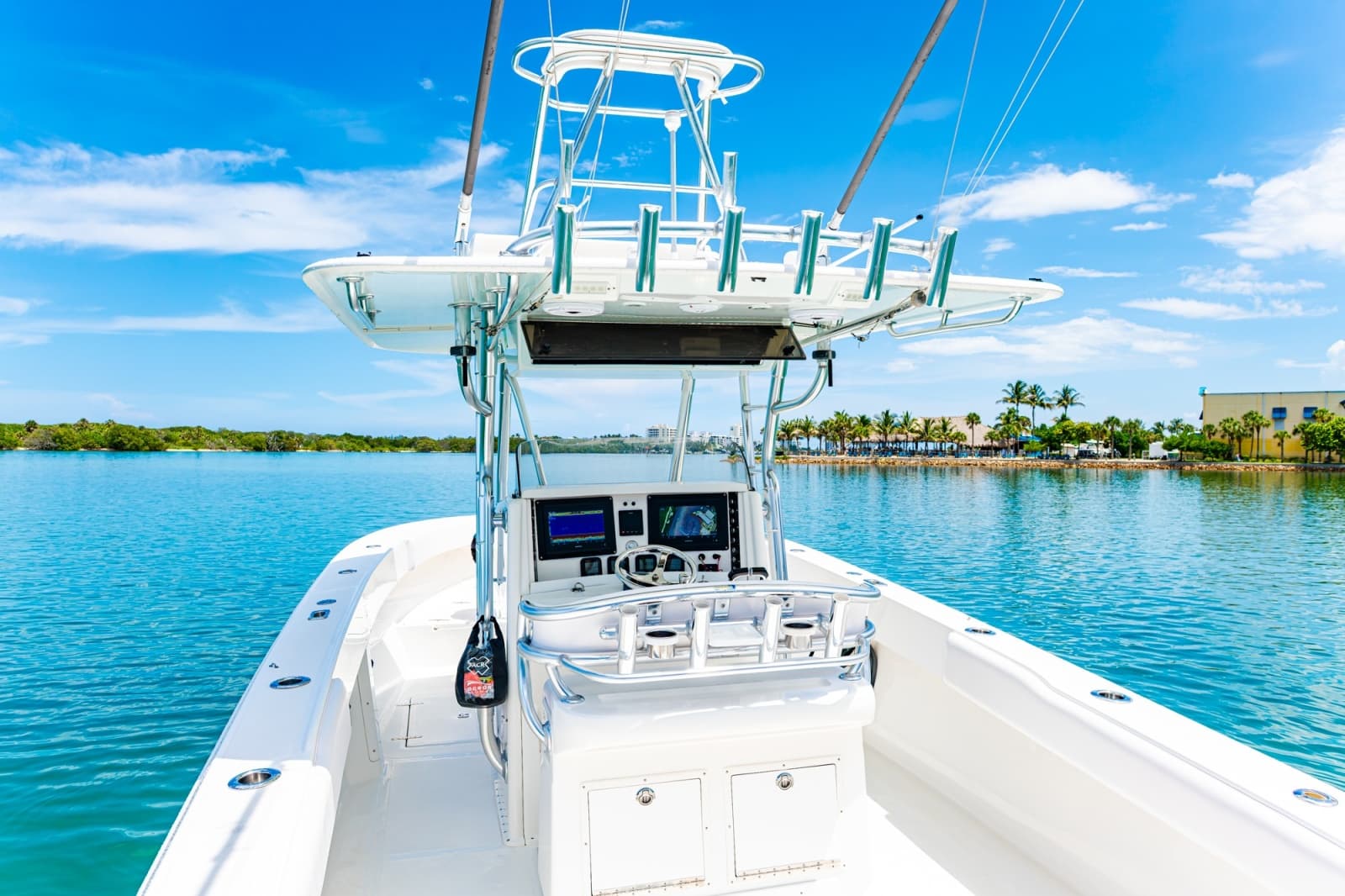 2004 Venture 34 - Photo 34