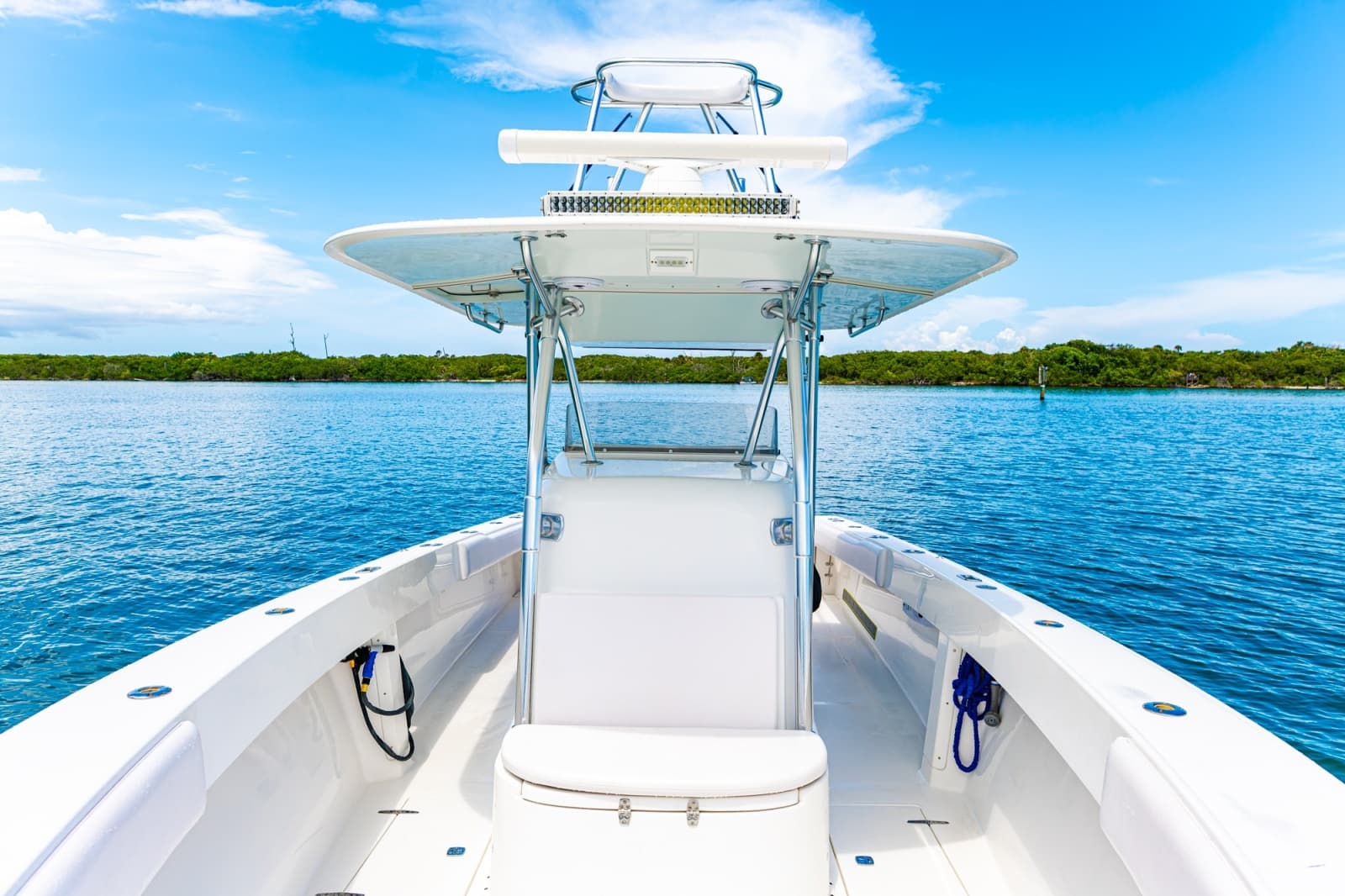2004 Venture 34 - Photo 15