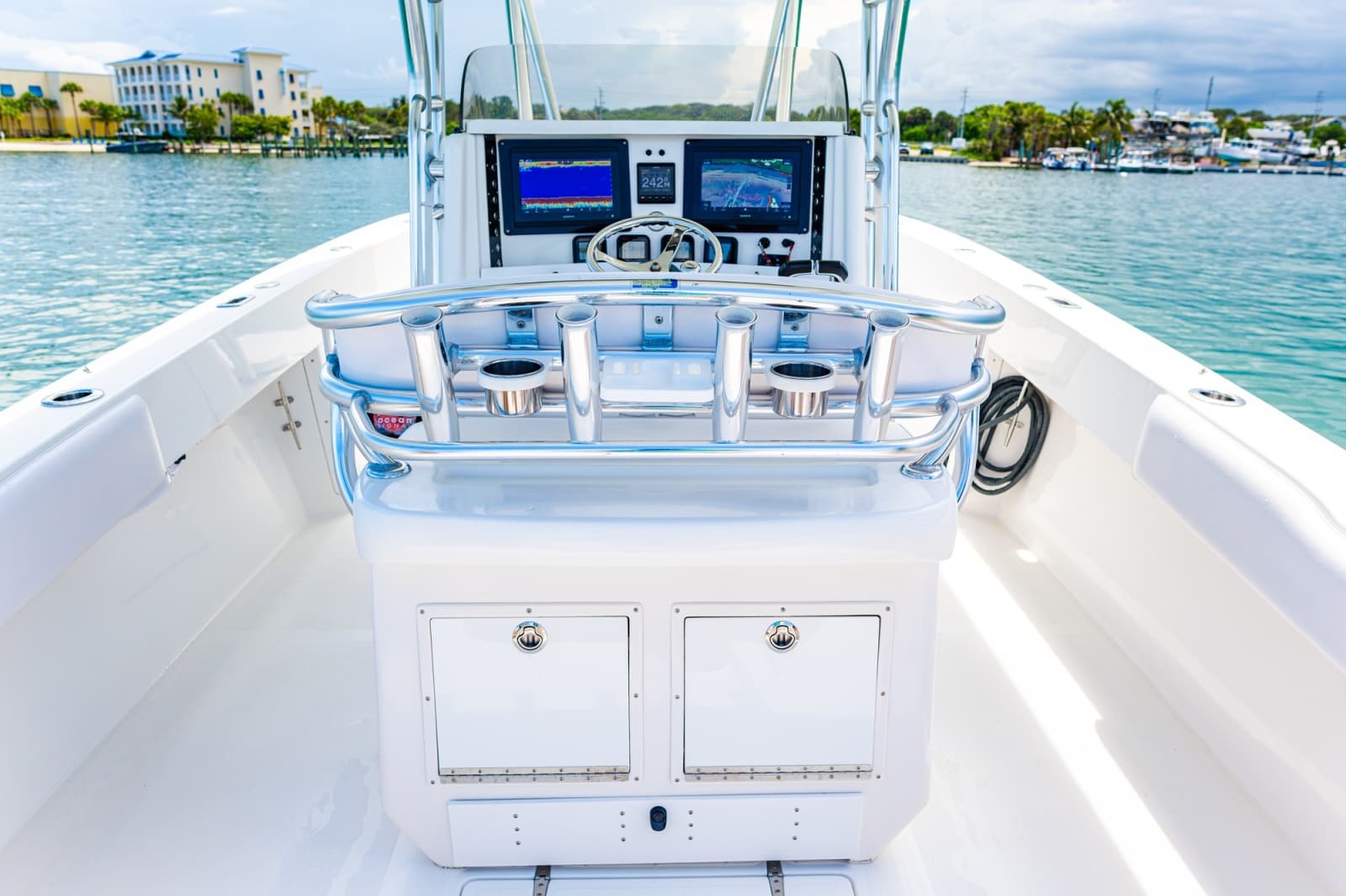 2004 Venture 34 - Photo 29