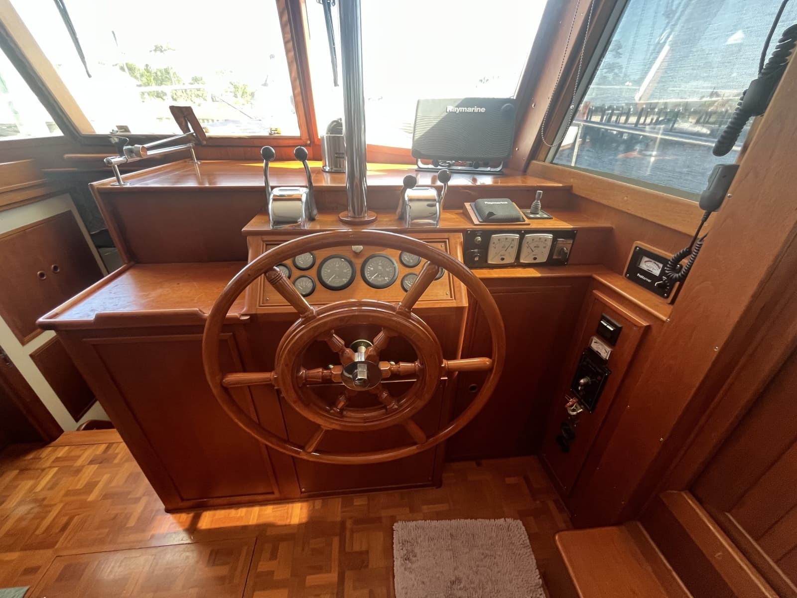 2002 Grand Banks 42 Classic - Photo 13
