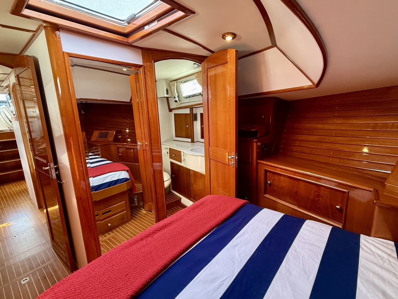2001 Grand Banks Eastbay HX - Photo 39