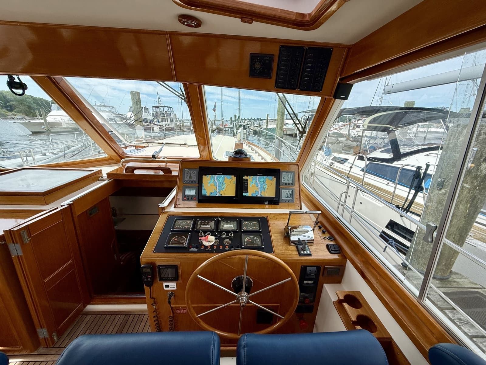 2001 Grand Banks Eastbay HX - Photo 61