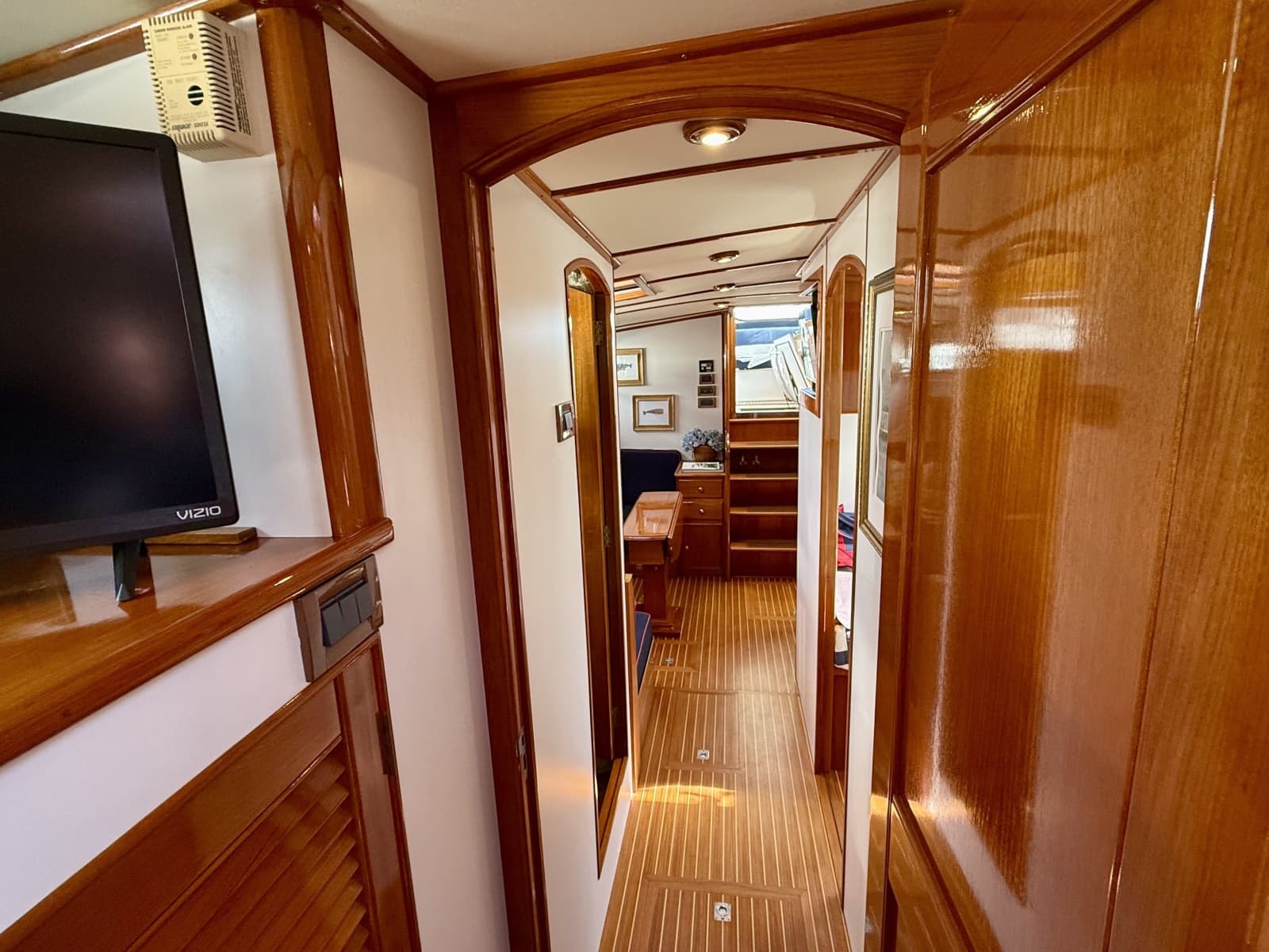 2001 Grand Banks Eastbay HX - Photo 43