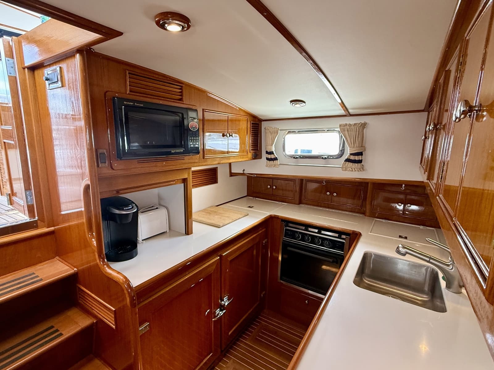2001 Grand Banks Eastbay HX - Photo 54