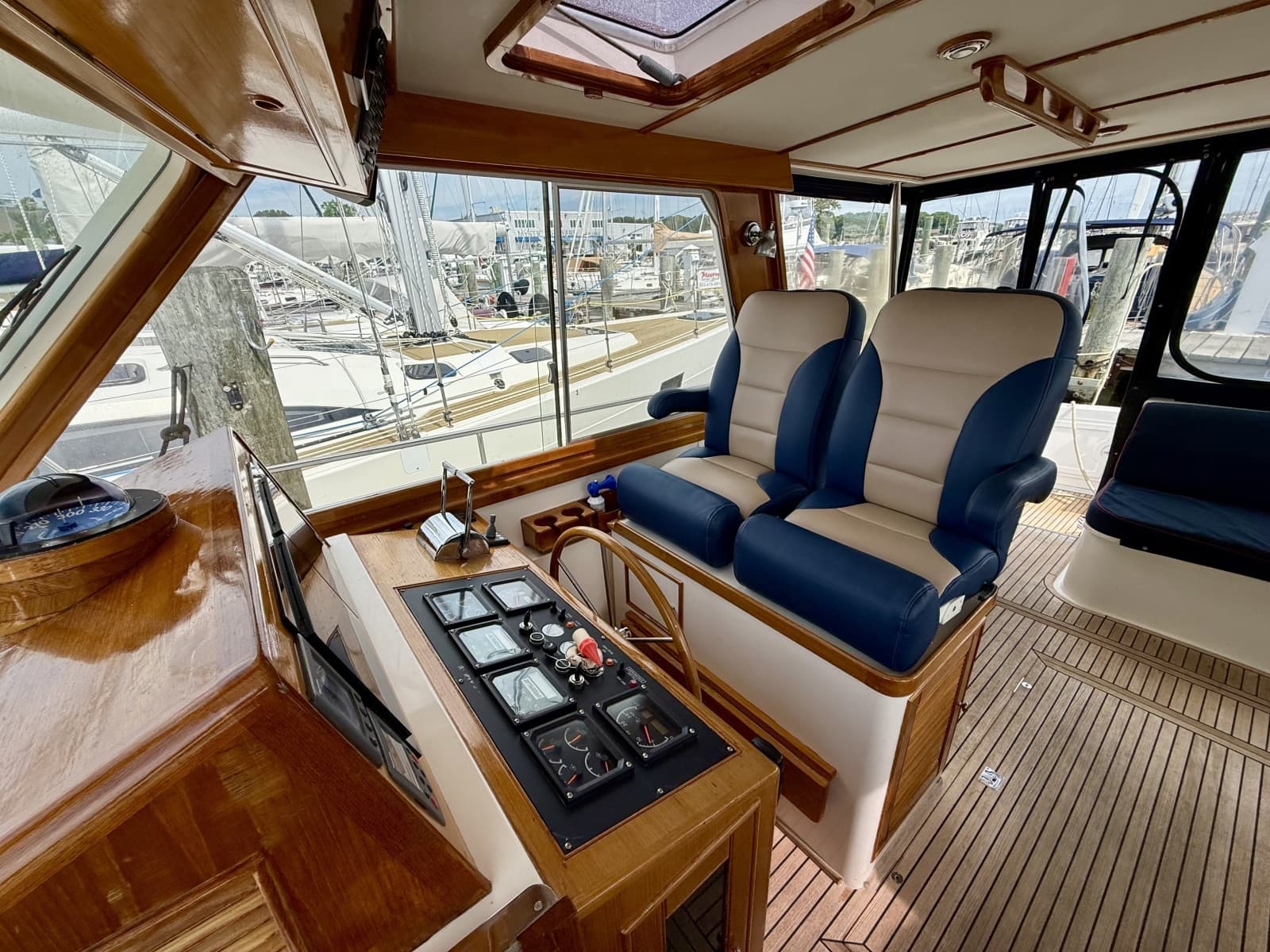 2001 Grand Banks Eastbay HX - Photo 60
