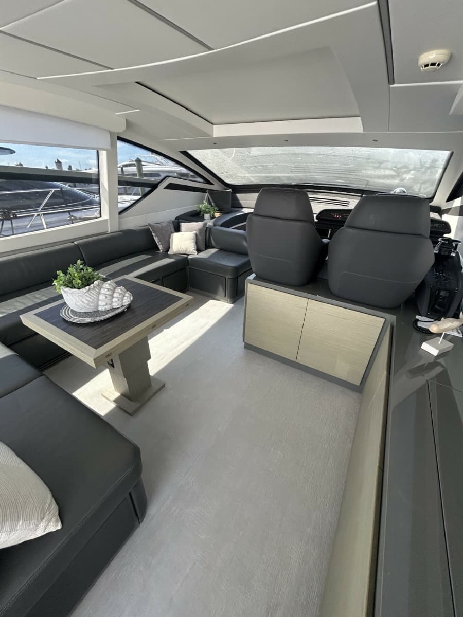 2020 Pershing 62 - Photo 27