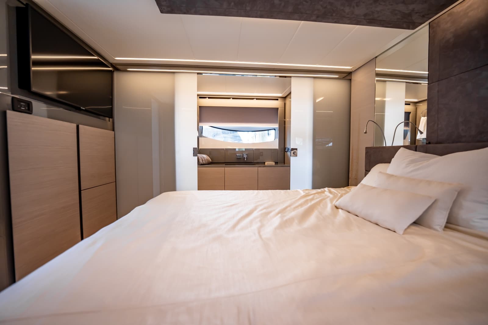 2020 Pershing 62 - Photo 54
