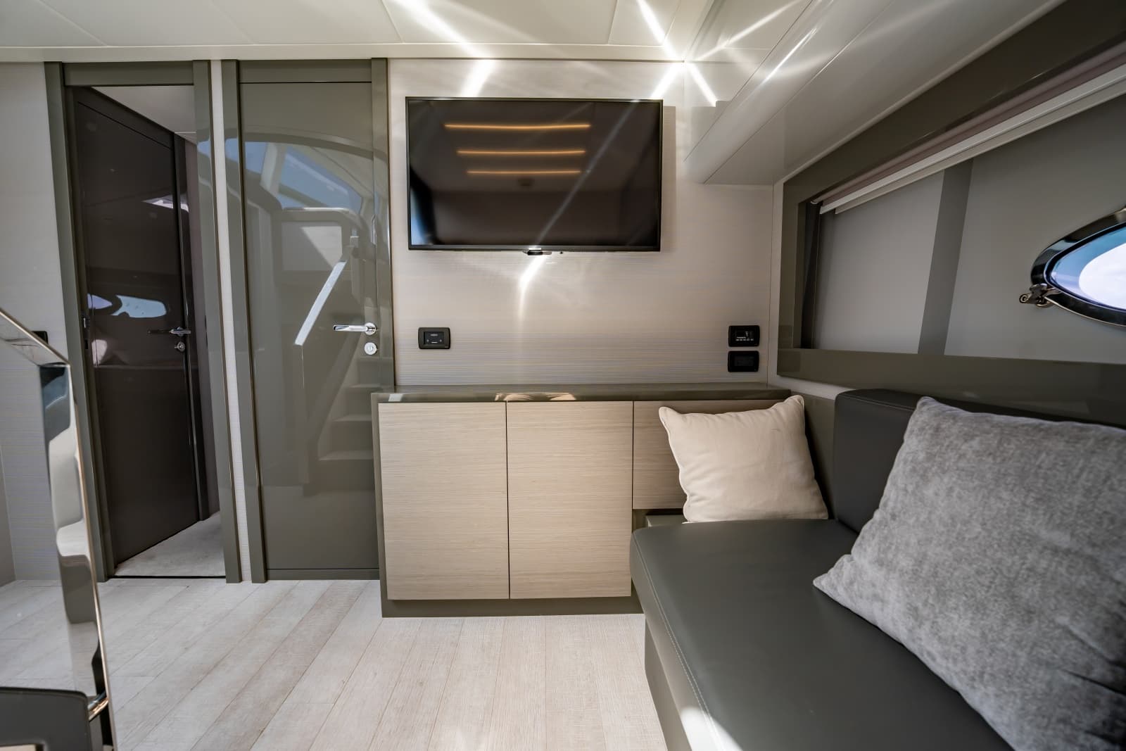 2020 Pershing 62 - Photo 64