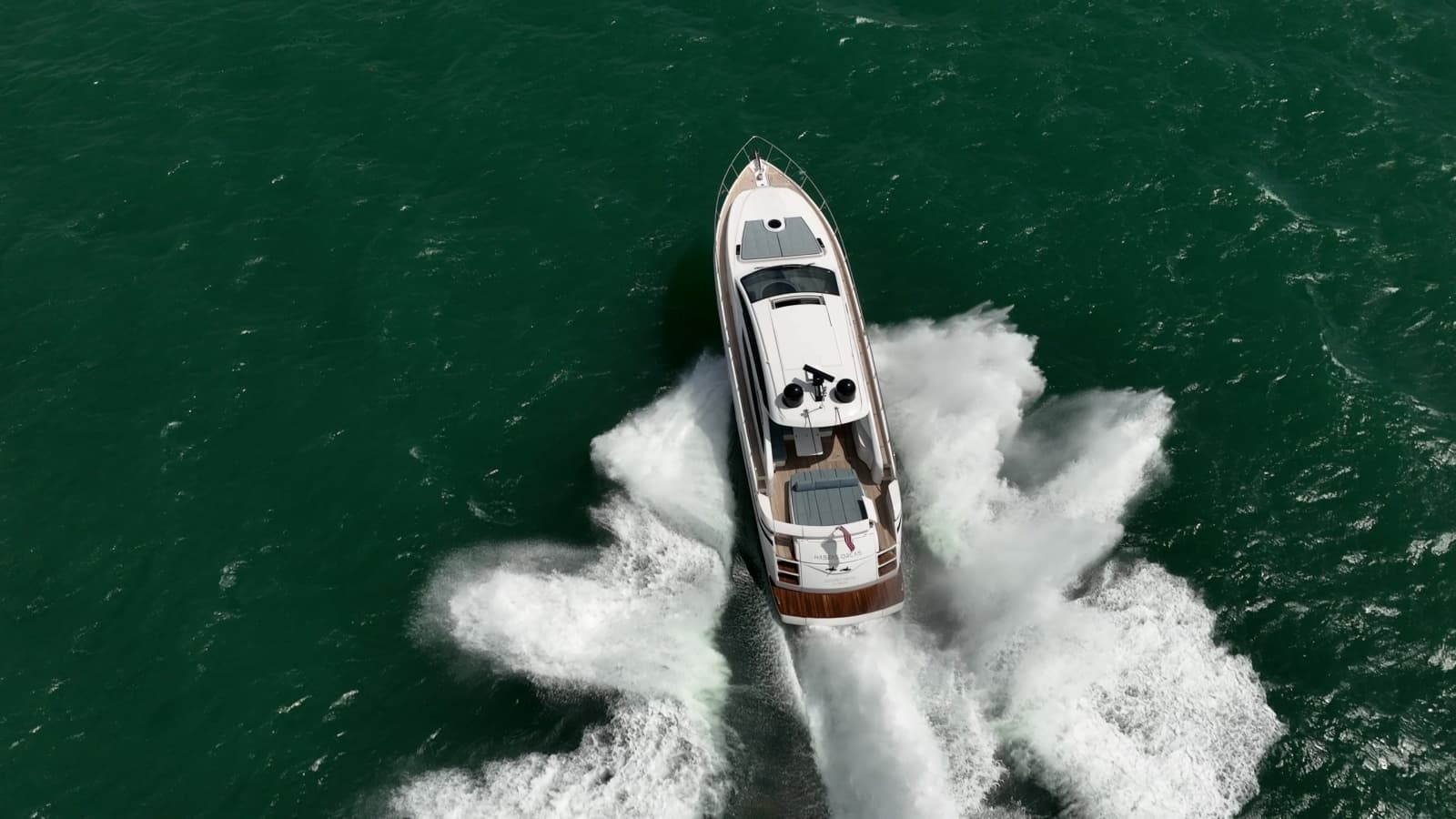 2020 Pershing 62 - Photo 12