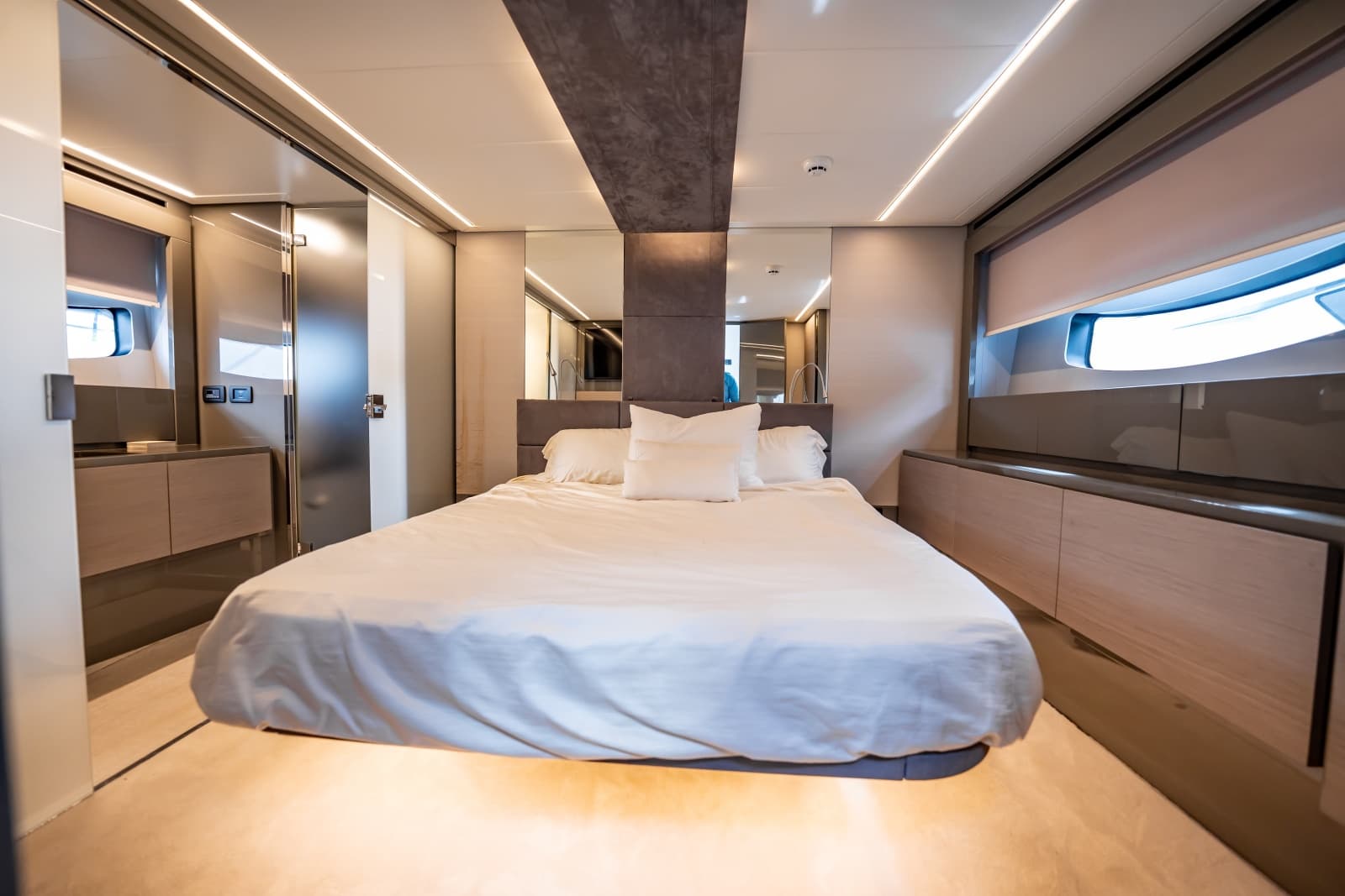 2020 Pershing 62 - Photo 52