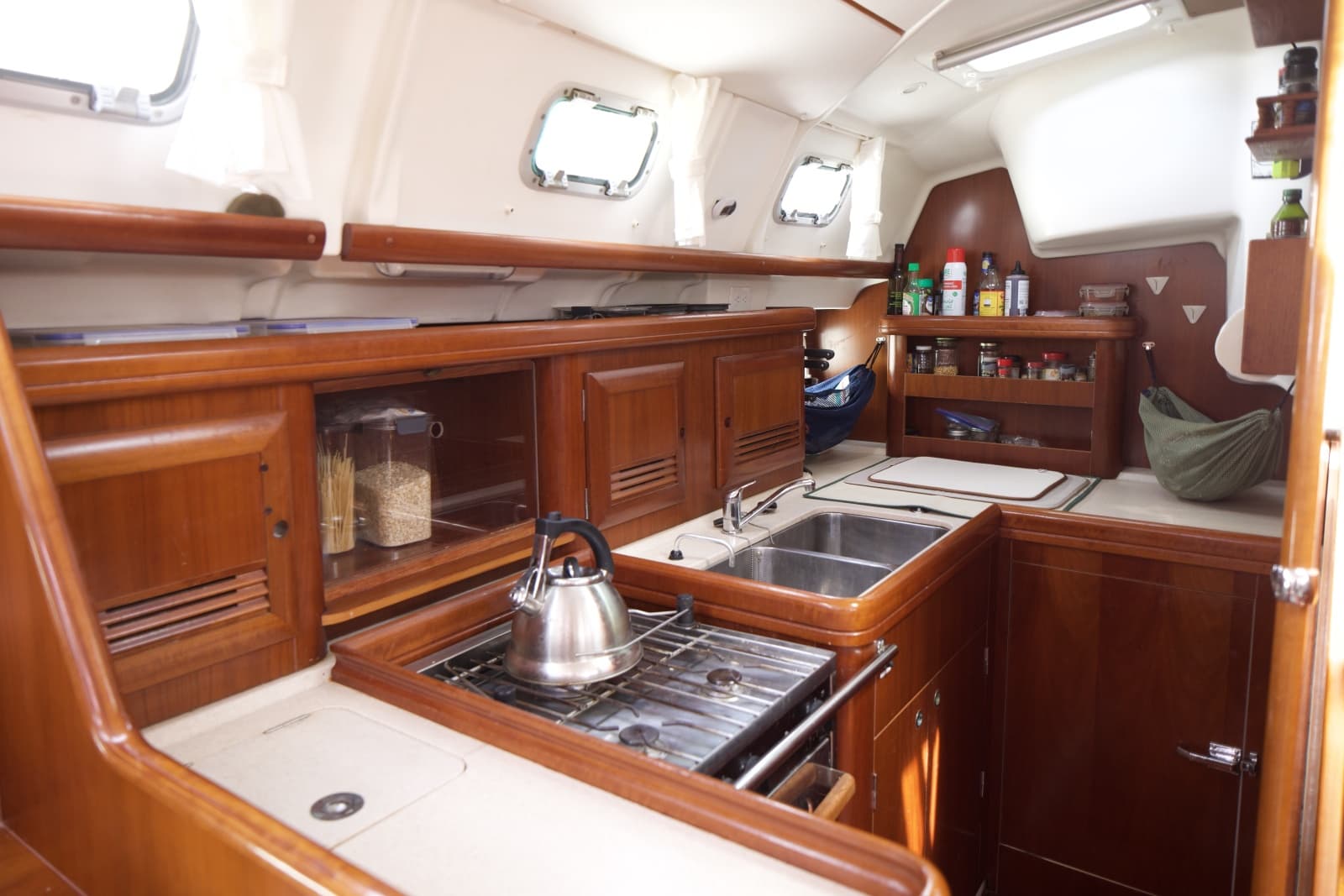 2005 Beneteau 423 - Photo 32
