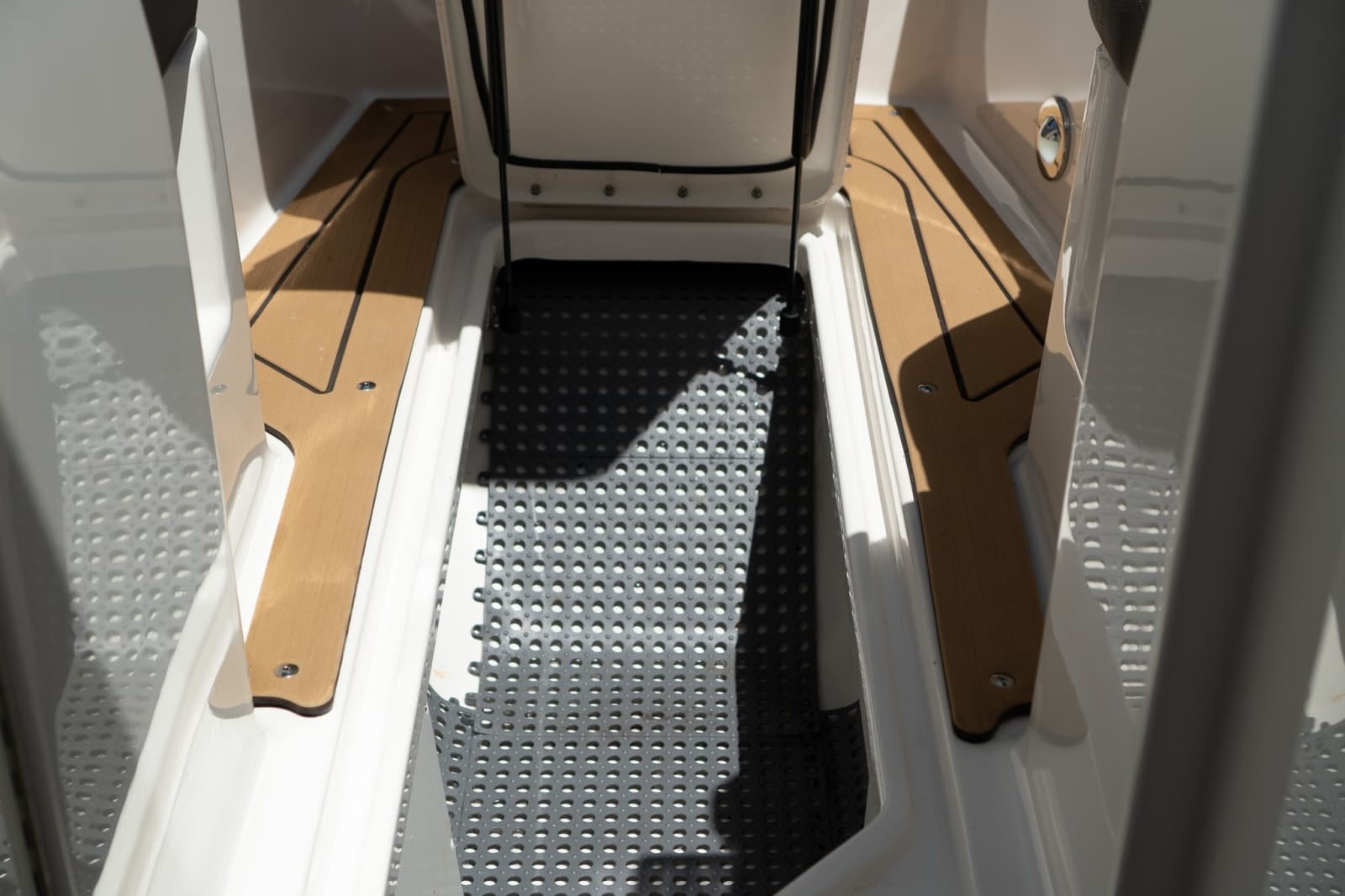 2022 Sea Ray SDX 290 - Photo 44