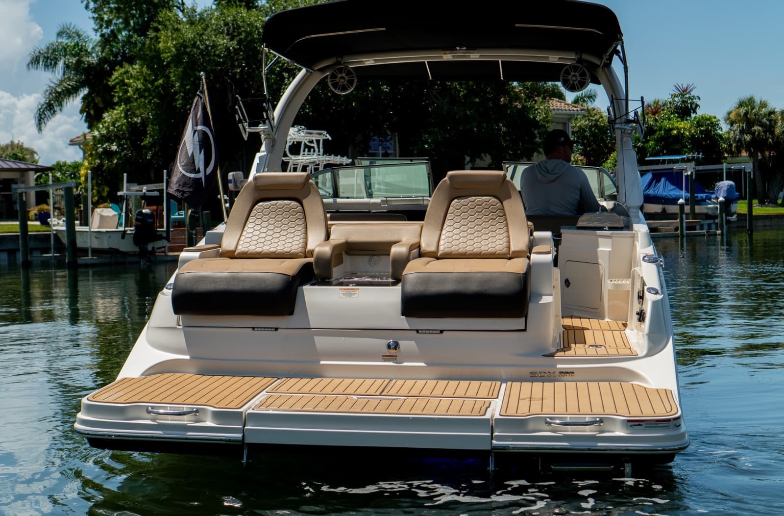2022 Sea Ray SDX 290 - Photo 3