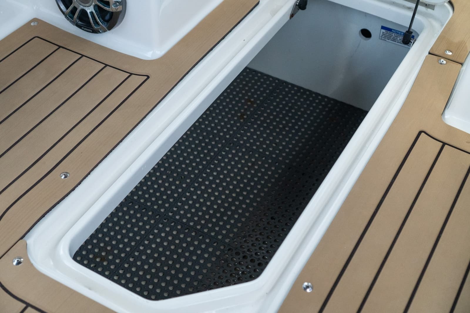 2022 Sea Ray SDX 290 - Photo 42