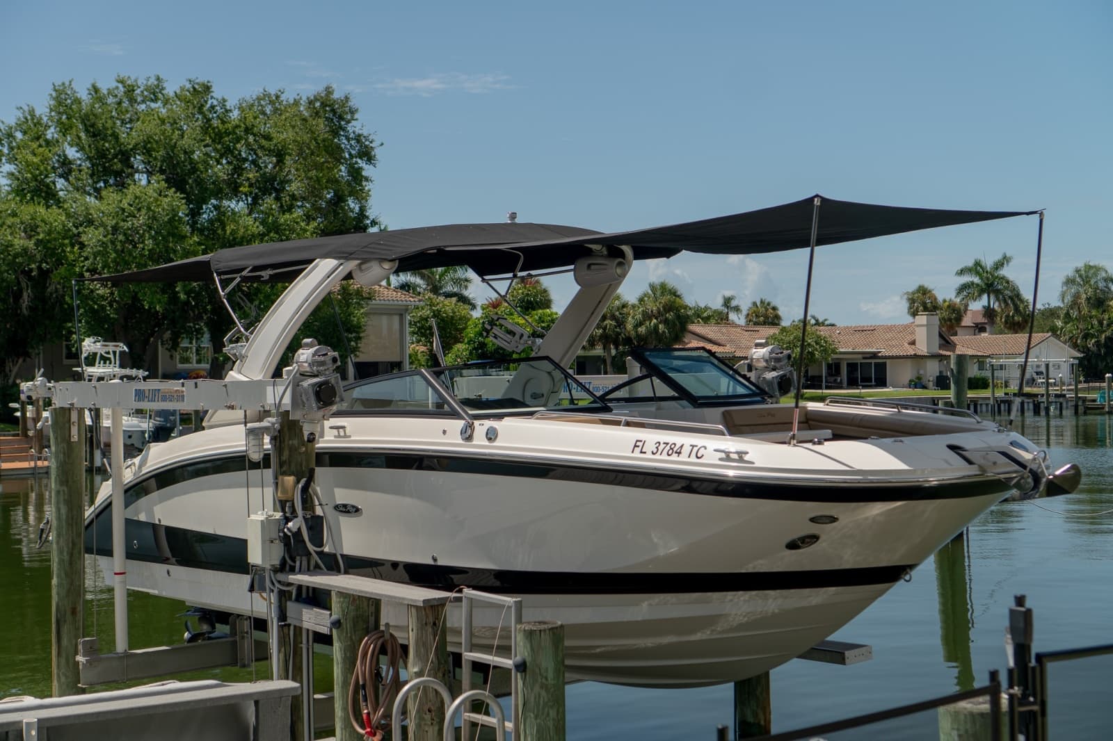 2022 Sea Ray SDX 290 - Photo 16