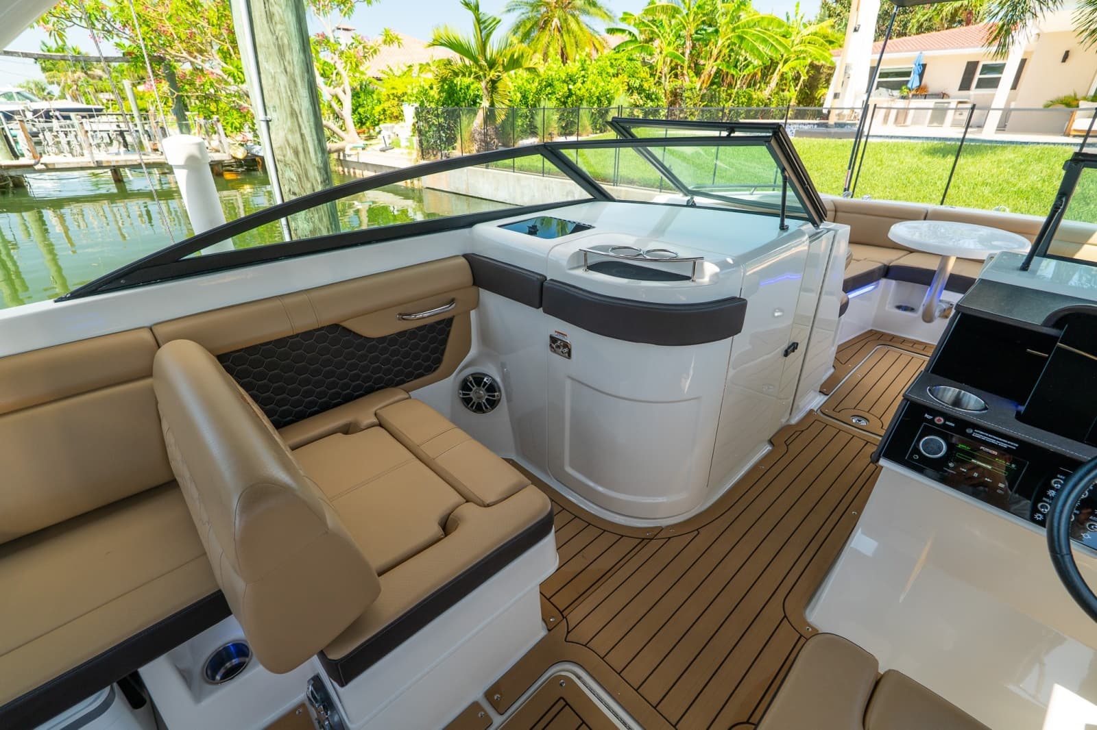 2022 Sea Ray SDX 290 - Photo 23