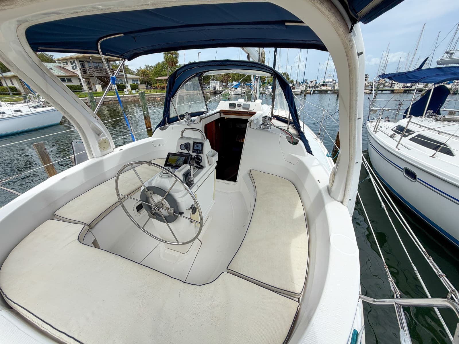 1999 Hunter 310 - Photo 41